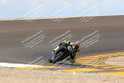 media/Sep-25-2022-CVMA (Sun) [[ee08ed6642]]/Race 8 Supersport Middleweight Shootout/